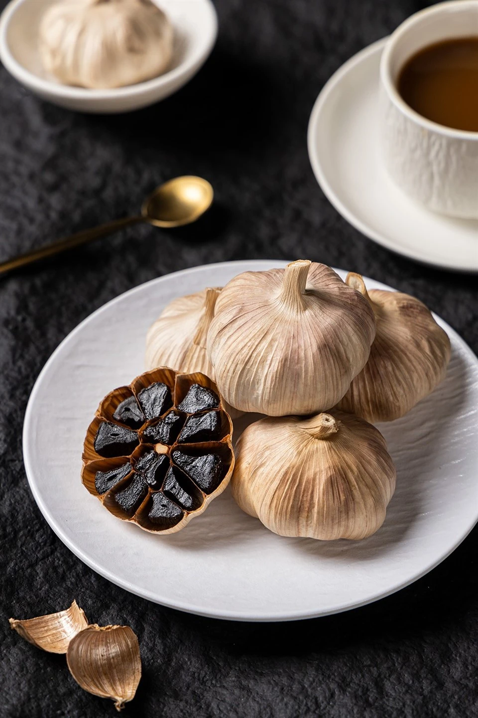 Black Garlic Multi-Cloves factory
